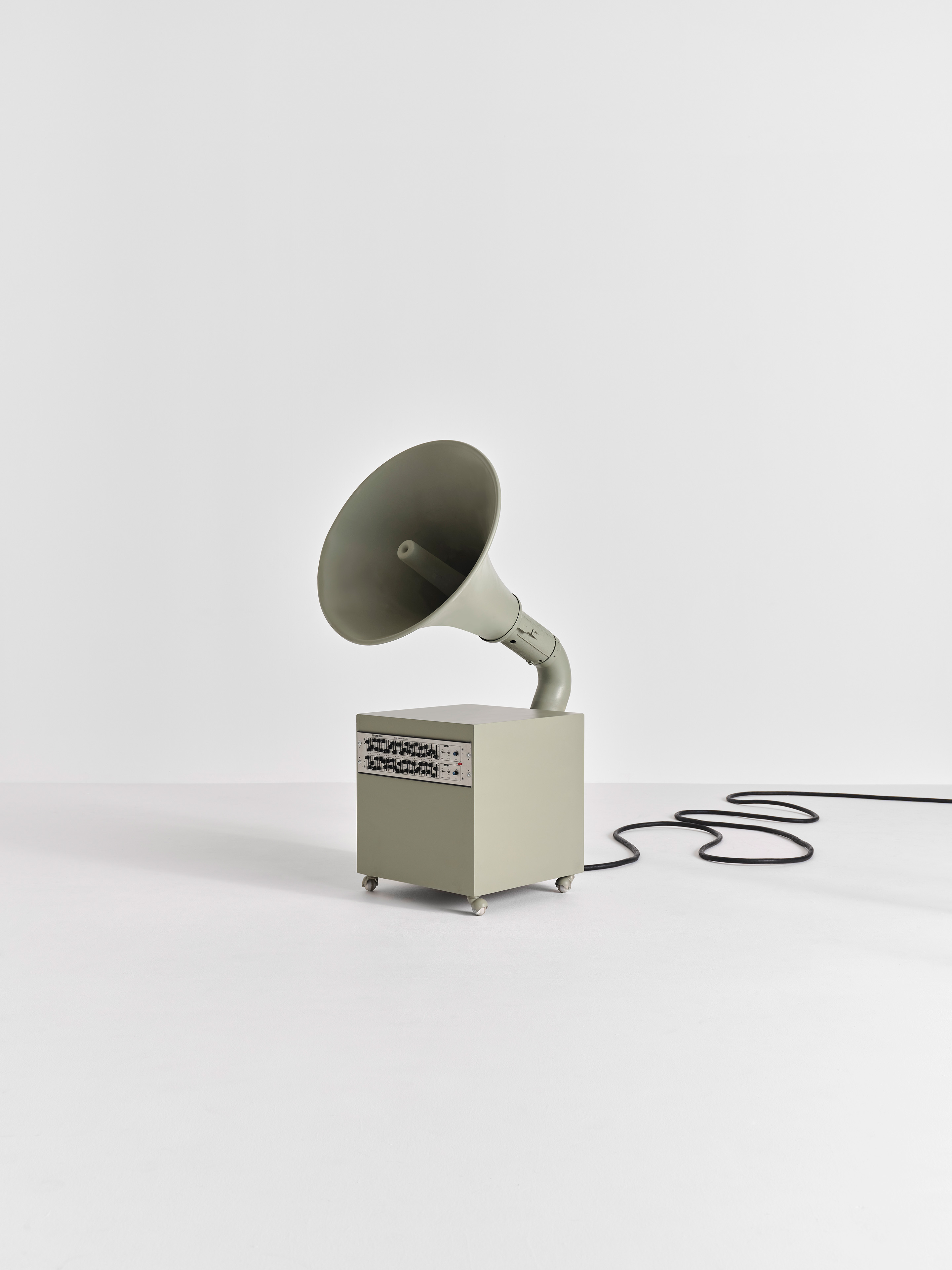 IT_Designing_sounds_Speaker_3.jpg